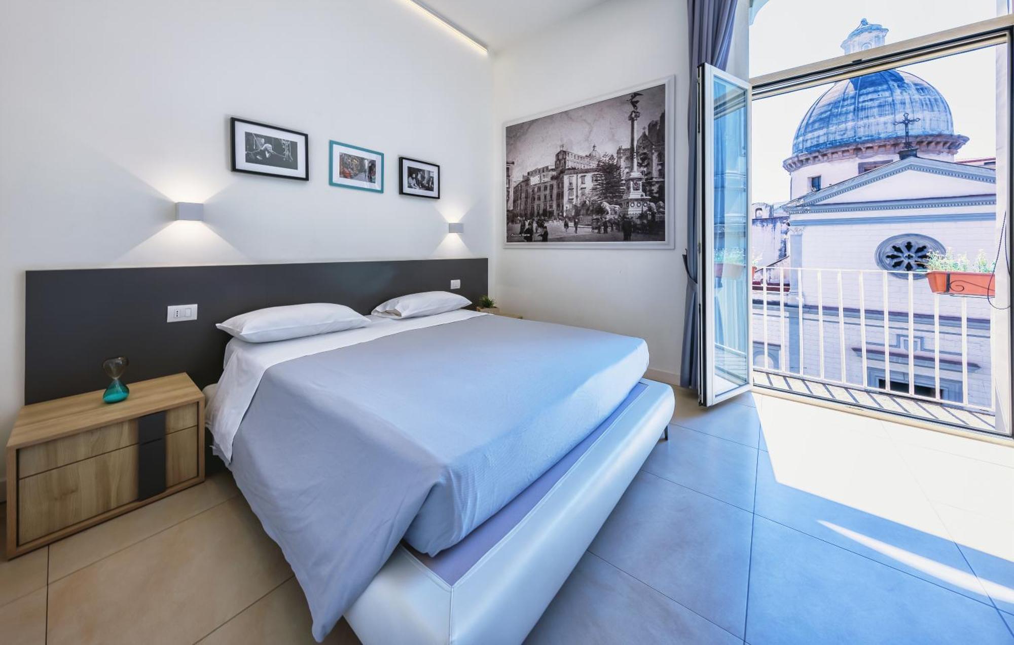 Napoli Squares Suites Exterior photo